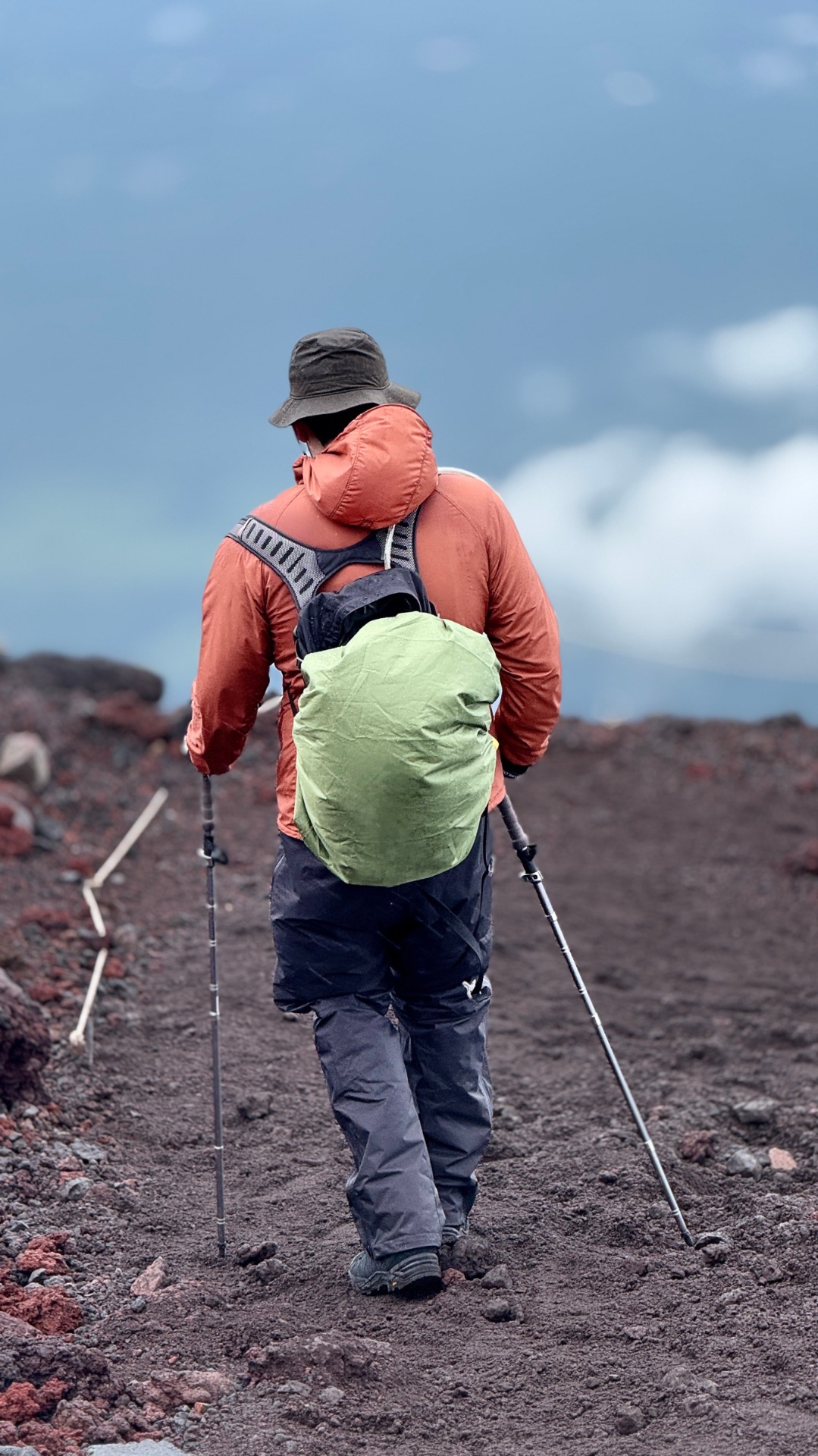 Zig-zag descent trail on the volcanic slope