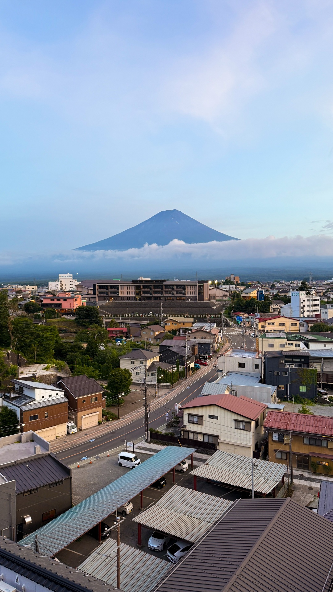 Kawaguchiko lake and town panorama